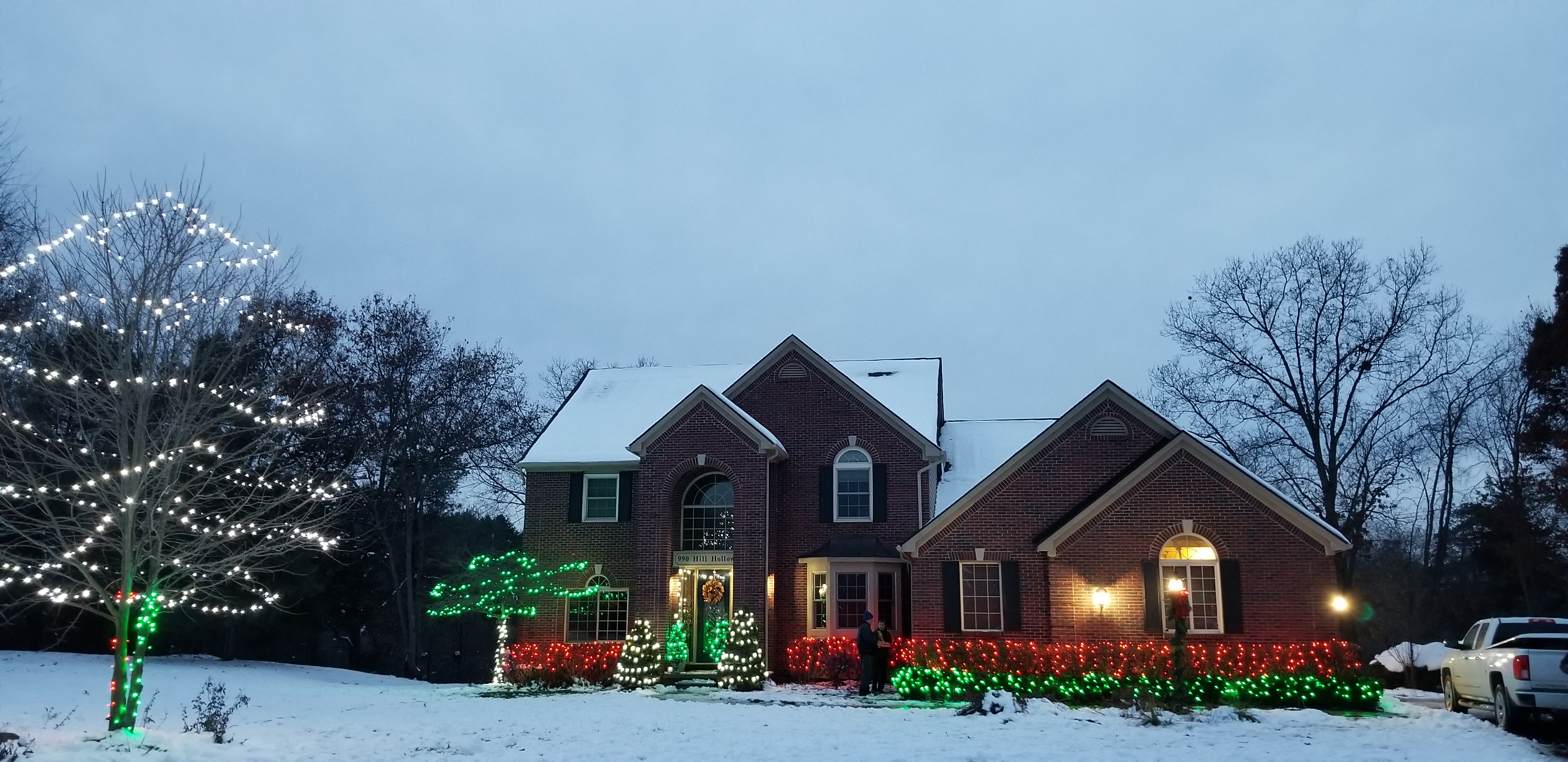 Holiday lighting