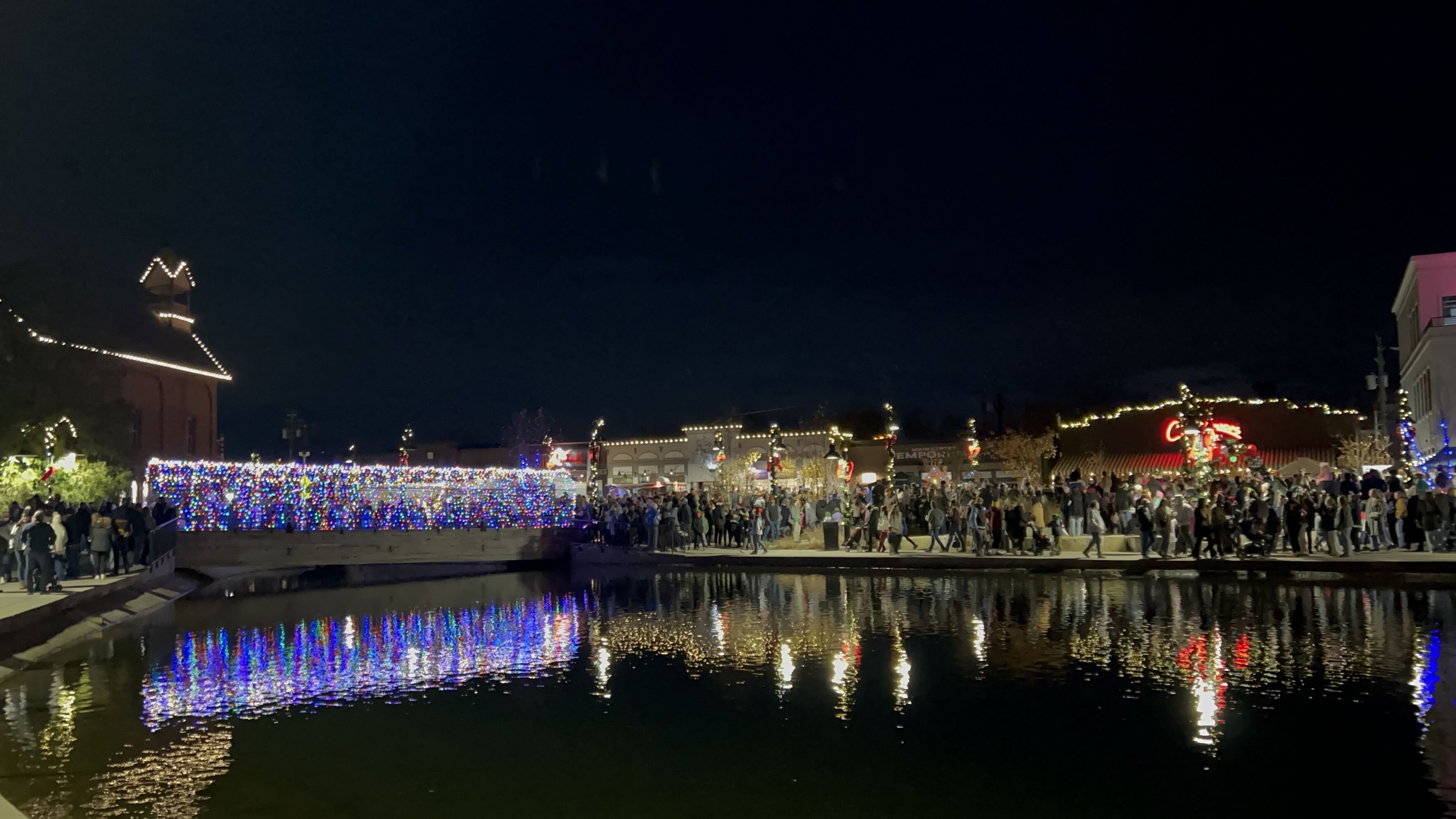 Brighton crowd at light display