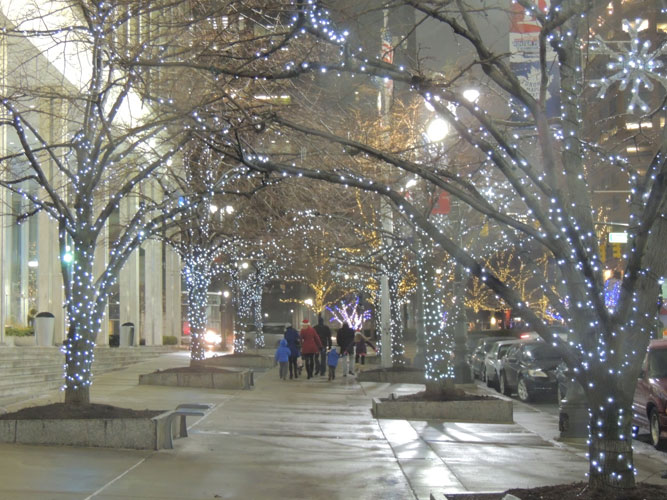 Holiday lighting